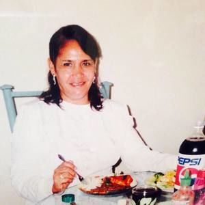 Meet your Posher, Claudia